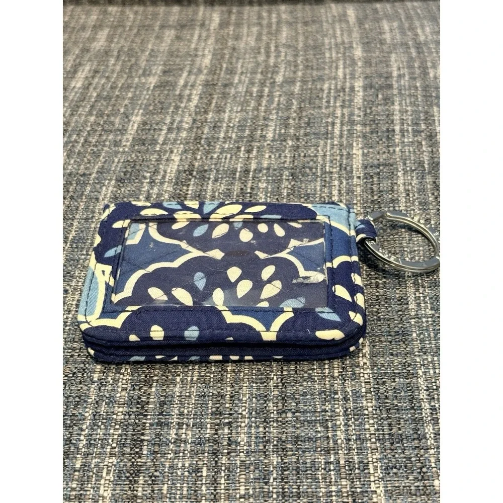 Vera Bradley‎ Blue Zip ID Case in Petal Splash